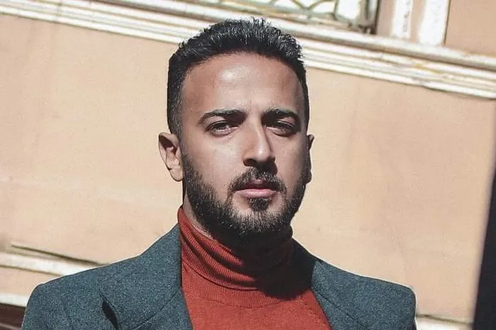 تشييع جنازة والد الفنان محمد مهران من مسجد عمرو بن العاص تشييع جنازة والد الفنان محمد مهران من مسجد عمرو بن العاص