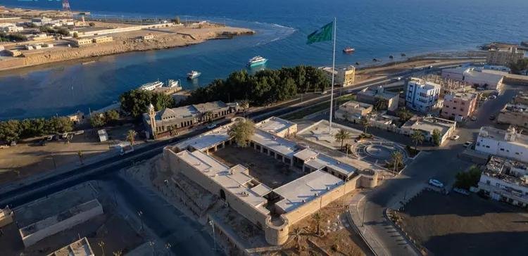 قلعة الملك عبد العزيز بضباء شاهدة على عز الوطن وشموخه (صور) 1 khaligyoun29470