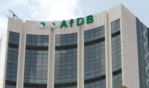 البنك الإفريقي للتنمية يقدم 6ر3 مليار دولار لتمويل المشروعات البيئية في إفريقيا البنك الإفريقي للتنمية يقدم 6ر3 مليار دولار لتمويل المشروعات البيئية في إفريقيا