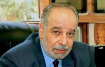 نقل الفنان ياسر صادق إلى المستشفى بعد تعرضه لأزمة صحية