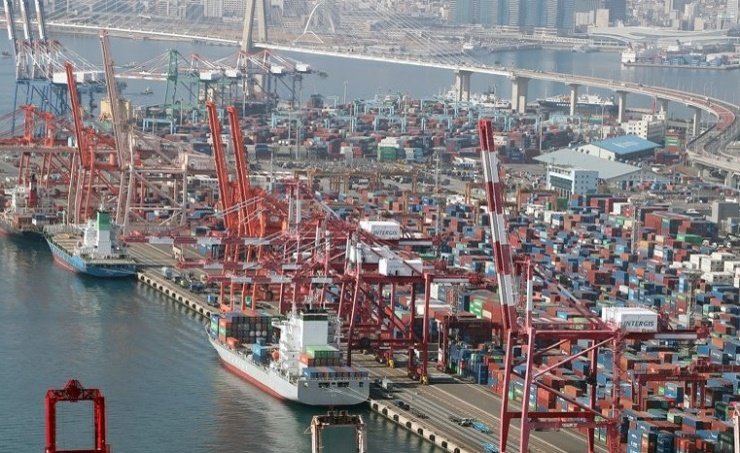 تراجع صادرات كوريا الجنوبية بنسبة 8.4% في أغسطس تراجع صادرات كوريا الجنوبية بنسبة 8.4% في أغسطس