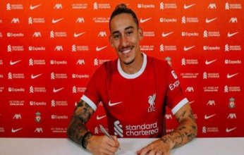 ليفربول يجدد عقد لاعبه كوستاس تسيميكاس