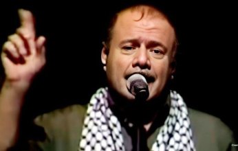 وفاة الفنان اللبناني حسين منذر قائد فرقة العاشقين الفلسطينية