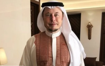 إيلون ماسك يظهر بالزي الخليجي ويسمي نفسه الشيخ.. ما القصة