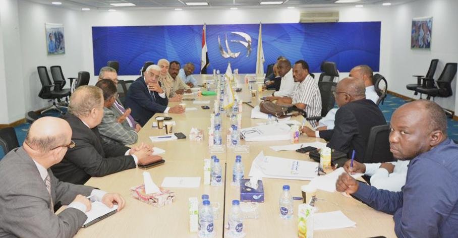 المصرف المتحد يستعرض مع مجموعة من رجال الاعمال السودانين سبل تعزيز التبادل التجاري وزيادة الاستثمارات بمصر المصرف المتحد يستعرض مع مجموعة من رجال الاعمال السودانين سبل تعزيز التبادل التجاري وزيادة الاستثمارات بمصر