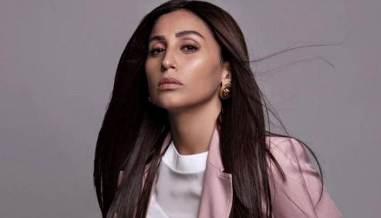 بعد 5 أشهر من رحيل والدها.. الموت يفجع الفنانة المصرية دينا الشربيني مجددًا بعد 5 أشهر من رحيل والدها.. الموت يفجع الفنانة المصرية دينا الشربيني مجددًا