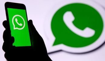 "واتساب" يتيح مشاركة الصور المتحركة وتوليد الخلفيات بالذكاء الاصطناعي