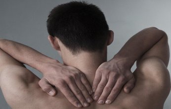 بالتفاصيل.. تعرف على أسباب ألم الكتف