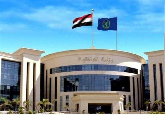 مصر.. الداخلية تبدأ في تنفيذ قرار مجلس الوزراء بشأن الإقامات أو تجديدها للأجانب مصر.. الداخلية تبدأ في تنفيذ قرار مجلس الوزراء بشأن الإقامات أو تجديدها للأجانب