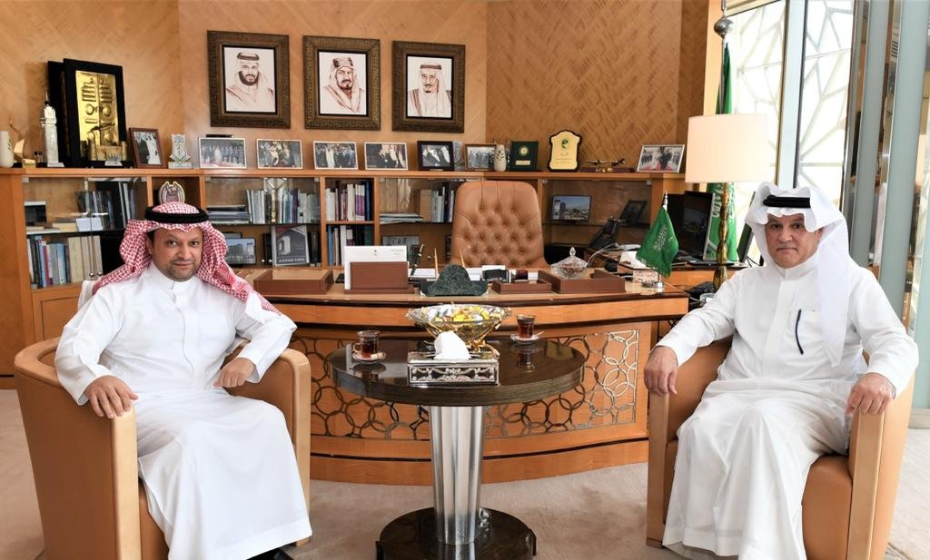 سفير السعودية لدى مصر يستقبل مساعد وزير الاقتصاد والتخطيط سفير السعودية لدى مصر يستقبل مساعد وزير الاقتصاد والتخطيط