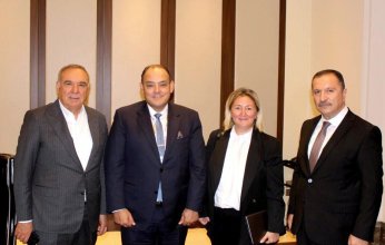 وزير التجارة والصناعة يلتقي عدداً من الشركات التركية في مجالات الملابس الجاهزة والمنسوجات والأثاث والعقارات