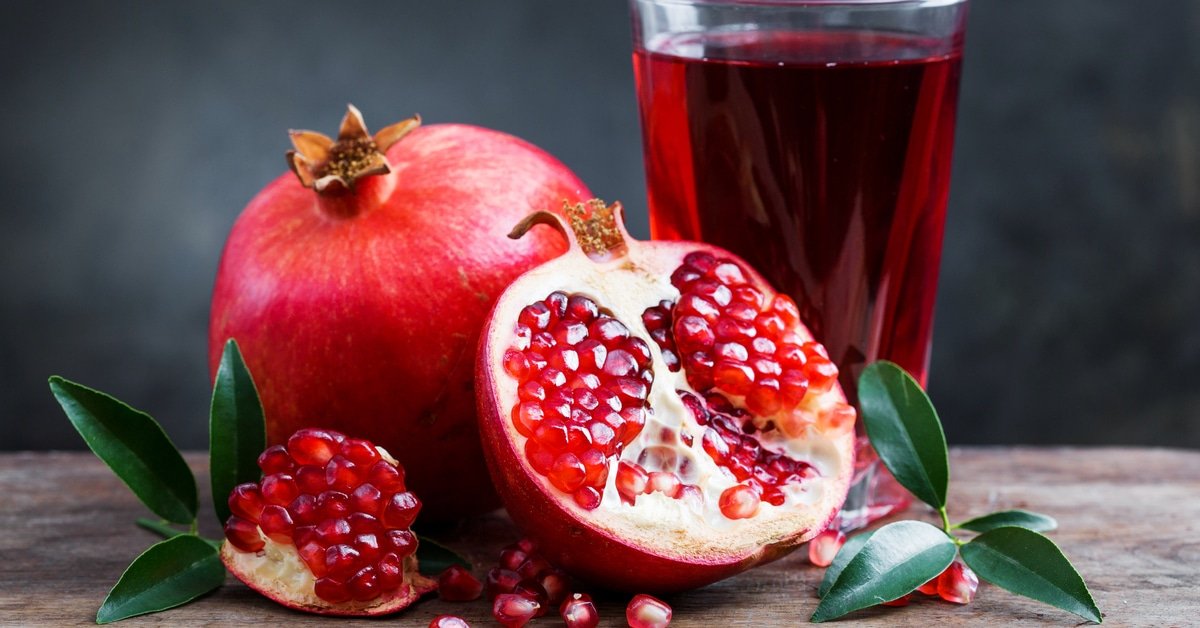 هل لتناول الرمان مع بذوره فوائد؟! طبيبة تجيب هل لتناول الرمان مع بذوره فوائد؟! طبيبة تجيب