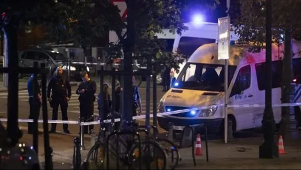 مقتل شخصين في إطلاق نار ببروكسل وفرار المشتبه به مقتل شخصين في إطلاق نار ببروكسل وفرار المشتبه به