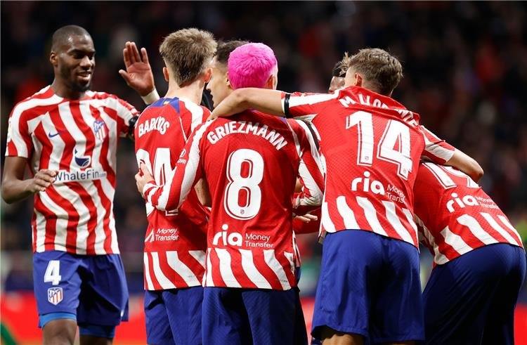 أتلتيكو مدريد يفوز على ريال سوسيداد بهدفين مقابل هدف في الدوري الإسباني أتلتيكو مدريد يفوز على ريال سوسيداد بهدفين مقابل هدف في الدوري الإسباني