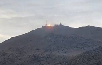 إسرائيل تقصف عدة مواقع تابعة لحزب الله في مناطق متفرقة من لبنان