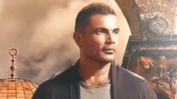 عمرو دياب يدعم فلسطين ويتبرع بـ 5 ملايين جنيه للهلال الأحمر عمرو دياب يدعم فلسطين ويتبرع بـ 5 ملايين جنيه للهلال الأحمر