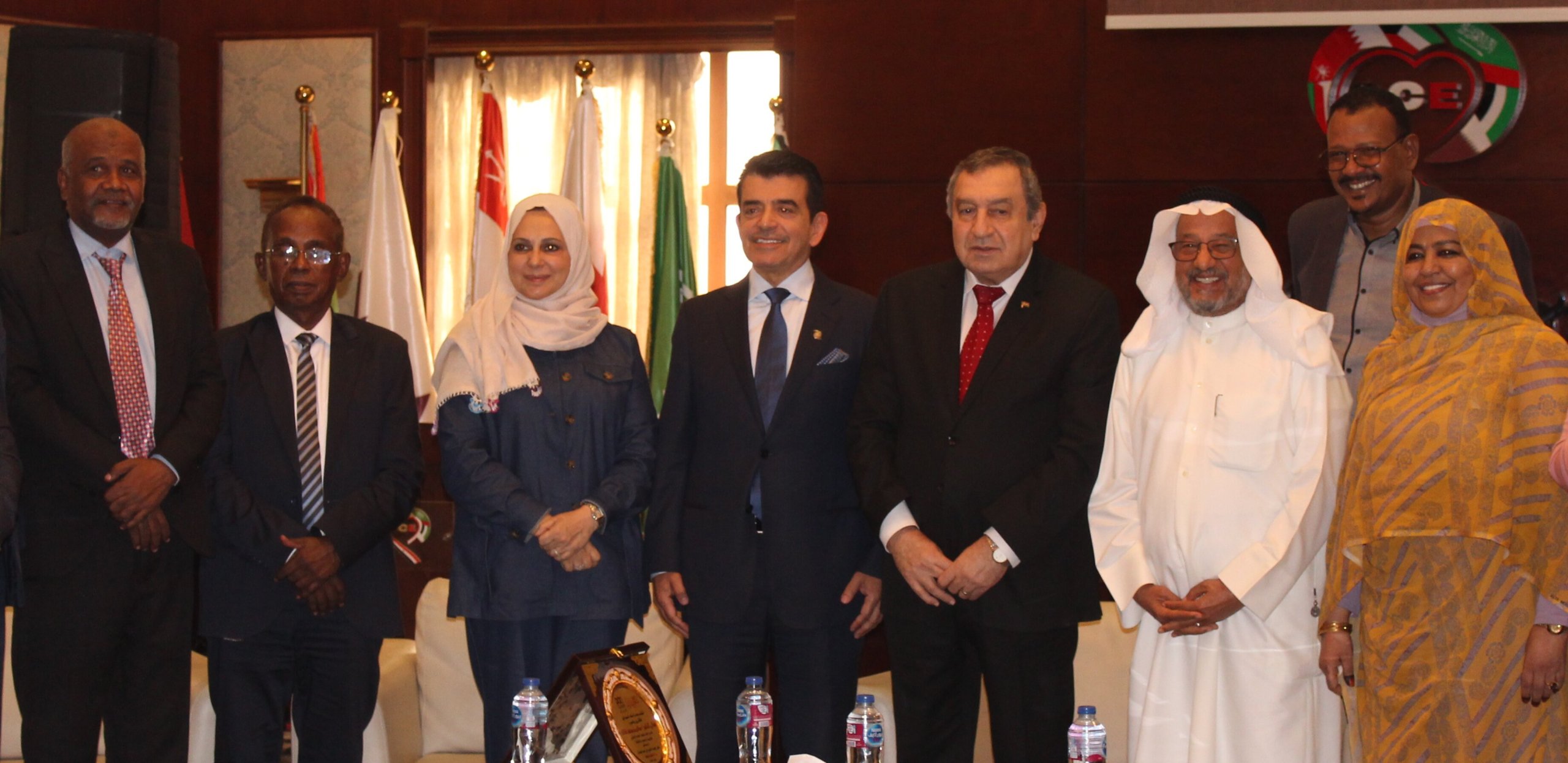 مبادرة إسناد السودانيين المتاثرين بالحرب تكرم “سالم المالك” مبادرة إسناد السودانيين المتاثرين بالحرب تكرم “سالم المالك”