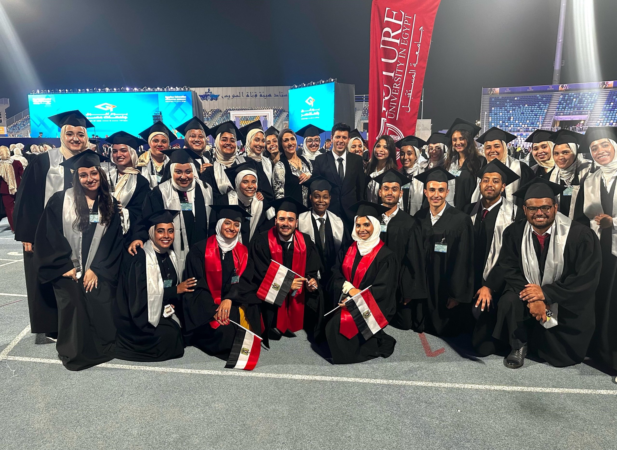 استاد هيئة قناة السويس ينظم استقبالا حاشدا للرئيس عبد الفتاح السيسي، لتكريم أوائل الخريجين ضمن فعاليات الاحتفال بيوم تفوق جامعات مصر استاد هيئة قناة السويس ينظم استقبالا حاشدا للرئيس عبد الفتاح السيسي، لتكريم أوائل الخريجين ضمن فعاليات الاحتفال بيوم تفوق جامعات مصر