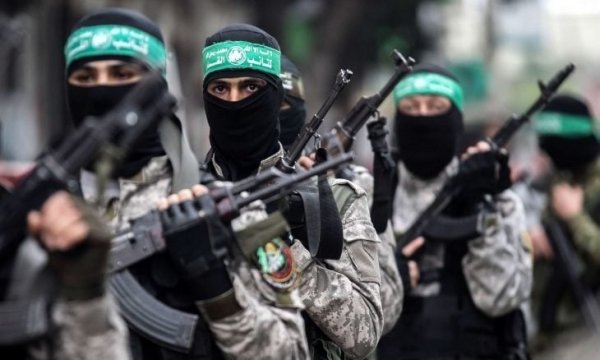 كتائب القسام تقصف مدينة حيفا شمال إسرائيل بصاروخ "R160" كتائب القسام تقصف مدينة حيفا شمال إسرائيل بصاروخ "R160"