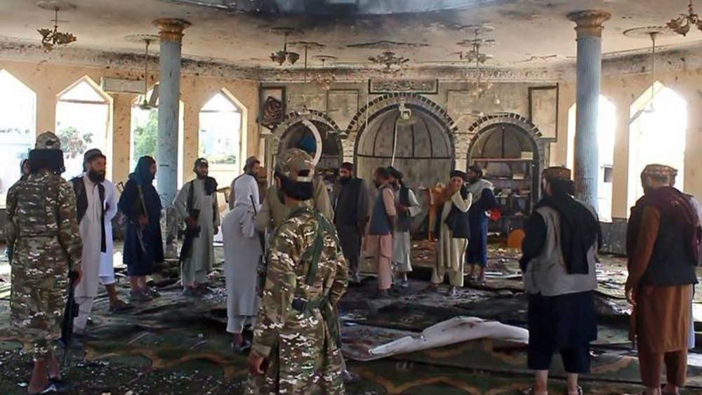 قتلى وجرحى في انفجار مسجد شمال أفغانستان قتلى وجرحى في انفجار مسجد شمال أفغانستان