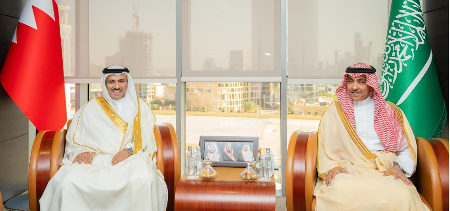 مباحثات سعودية - بحرينية لسبل تعزيز التعاون الإعلامي مباحثات سعودية - بحرينية لسبل تعزيز التعاون الإعلامي