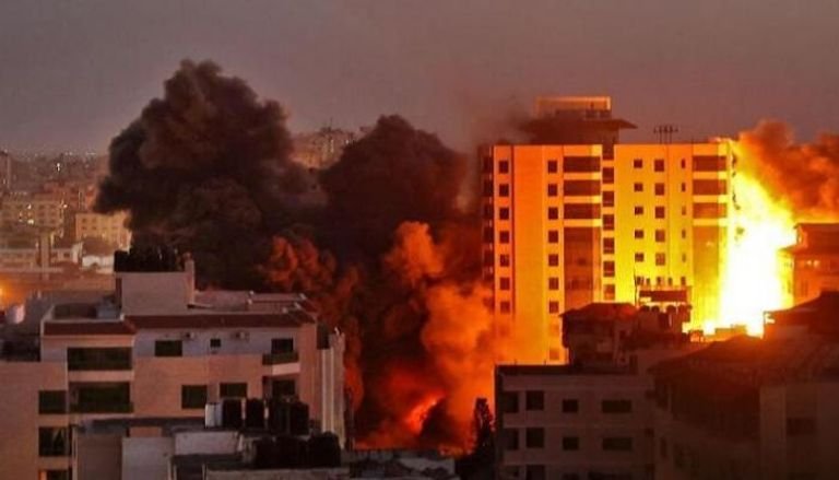غارات مكثفة للاحتلال الإسرائيلي تستهدف شمال القطاع ومدينة غزة غارات مكثفة للاحتلال الإسرائيلي تستهدف شمال القطاع ومدينة غزة