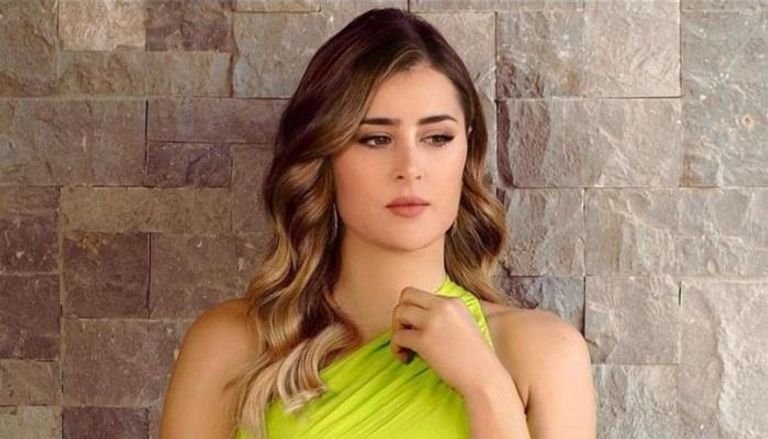 عائشة بن أحمد تشارك جمهورها بإطلالة رقيقة على انستجرام عائشة بن أحمد تشارك جمهورها بإطلالة رقيقة على انستجرام