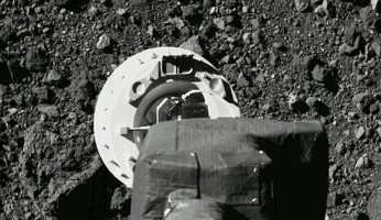 «ناسا» تكشف عن حمولة مركبة OSIRIS-REx من كويكب بينو