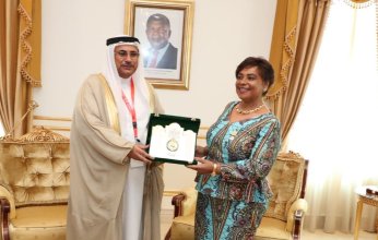 العسومي يلتقي رئيسة برلمان أنجولا، ويقدم شكر البرلمان العربي لرئيس جمهورية أنجولا لمواقفه الداعمة للشعب الفلسطيني