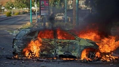 حماس تخطف 5 جنود إسرائيليين.. ومعارك شرسة بين الفلسطينيين وقوات الاحتلال حماس تخطف 5 جنود إسرائيليين.. ومعارك شرسة بين الفلسطينيين وقوات الاحتلال