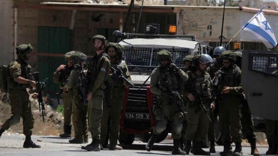 الاحتلال الإسرائيلي يقمع وقفة مُساندة لقطاع غزة في مدينة القدس المُحتلة الاحتلال الإسرائيلي يقمع وقفة مُساندة لقطاع غزة في مدينة القدس المُحتلة