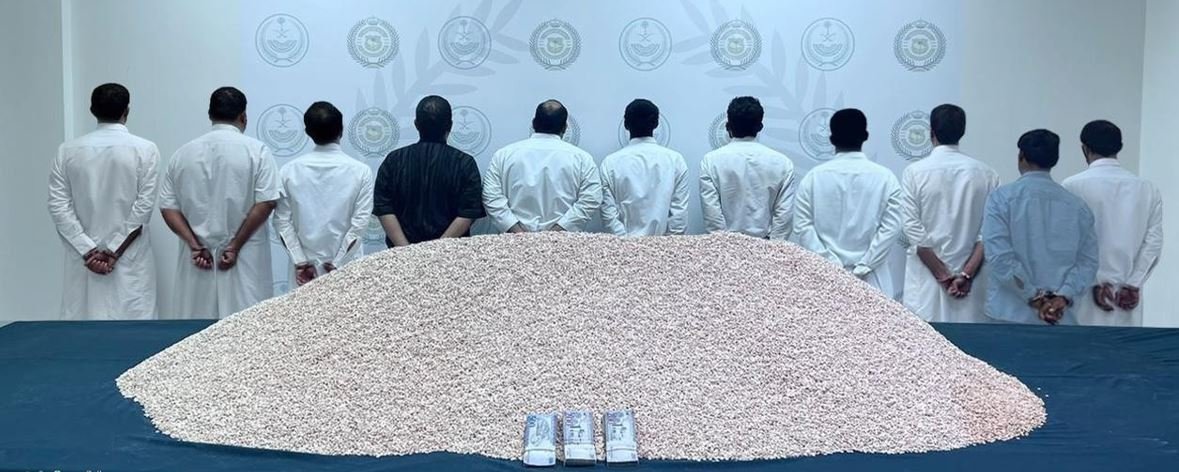 إحباط محاولة تهريب كمية من أقراص الإمفيتامين المخدر بالرياض إحباط محاولة تهريب كمية من أقراص الإمفيتامين المخدر بالرياض