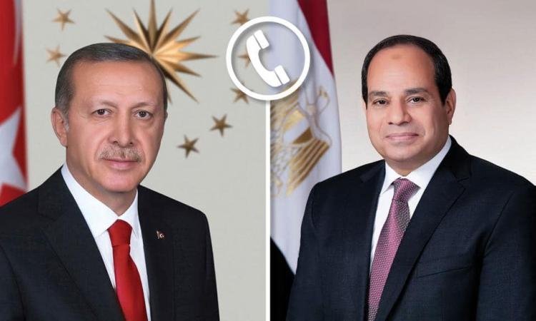 الرئيس المصري يتلقى اتصالاً هاتفياً من نظيره التركي بشأن تطورات الأوضاع بغزة الرئيس المصري يتلقى اتصالاً هاتفياً من نظيره التركي بشأن تطورات الأوضاع بغزة