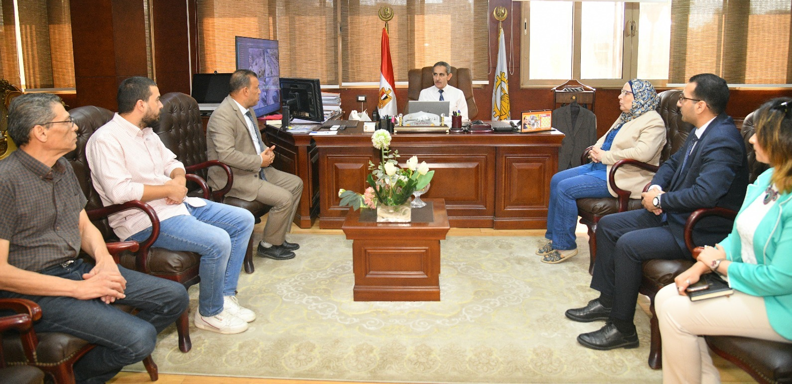 مصر: وفد وزارة التخطيط والتنمية الاقتصادية يتابع معايير "القرية الخضراء" في محافظتي الغربية والمنوفية مصر: وفد وزارة التخطيط والتنمية الاقتصادية يتابع معايير "القرية الخضراء" في محافظتي الغربية والمنوفية