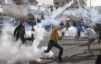 قوات الاحتلال تغلق معبر «الكرامة» الرابط بين الضفة والأردن ويغلق جميع الحواجز العسكرية في محيط «القدس»