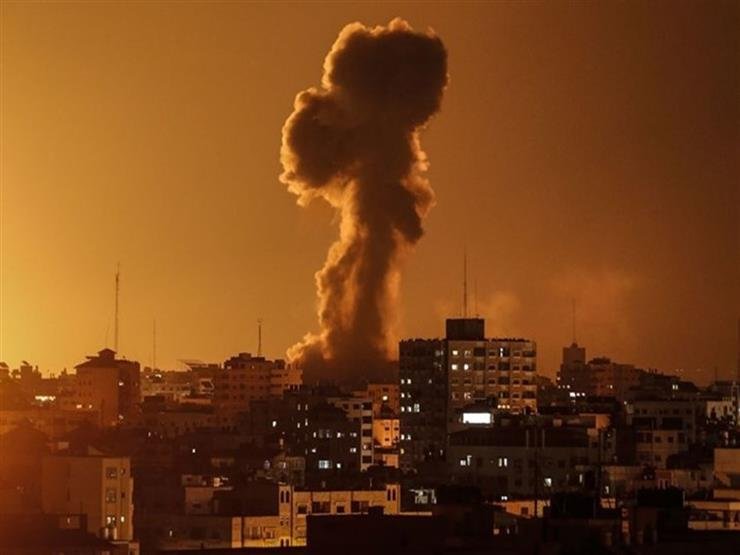 جيش الإحتلال يكرر قصف محيط مستشفي القدس في غزة جيش الإحتلال يكرر قصف محيط مستشفي القدس في غزة