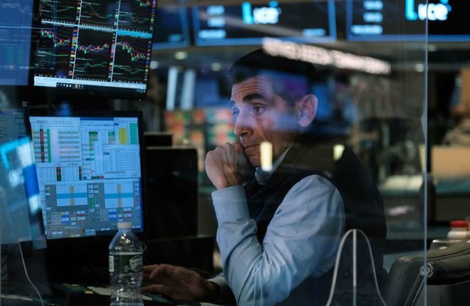 تقارير تتوقع ارتفاع عائد سندات الخزانة الأمريكية لأجل 10 سنوات إلى 6% تقارير تتوقع ارتفاع عائد سندات الخزانة الأمريكية لأجل 10 سنوات إلى 6%