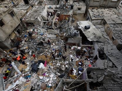 ارتفاع عدد شهداء العدوان على غزة لـ8005 فلسطينيين بينهم 3324 طفلا ارتفاع عدد شهداء العدوان على غزة لـ8005 فلسطينيين بينهم 3324 طفلا