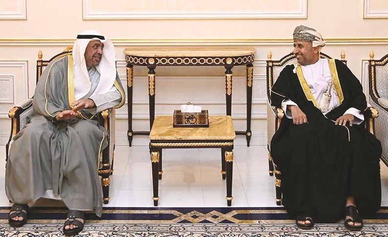 وزير الدفاع الكويتي يصل إلى سلطنة عُمان لحضور الدورة العشرون لمجلس الدفاع الخليجي وزير الدفاع الكويتي يصل إلى سلطنة عُمان لحضور الدورة العشرون لمجلس الدفاع الخليجي