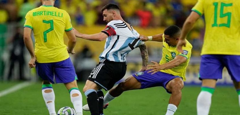 البرازيل تتذوق مرارة الهزيمة أمام الأرجنتين في المنزل البرازيل تتذوق مرارة الهزيمة أمام الأرجنتين في المنزل