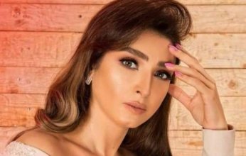 روجينا تتألق في مهرجان الباطنة: تكريم فني يبرز مسيرتها الاستثنائية