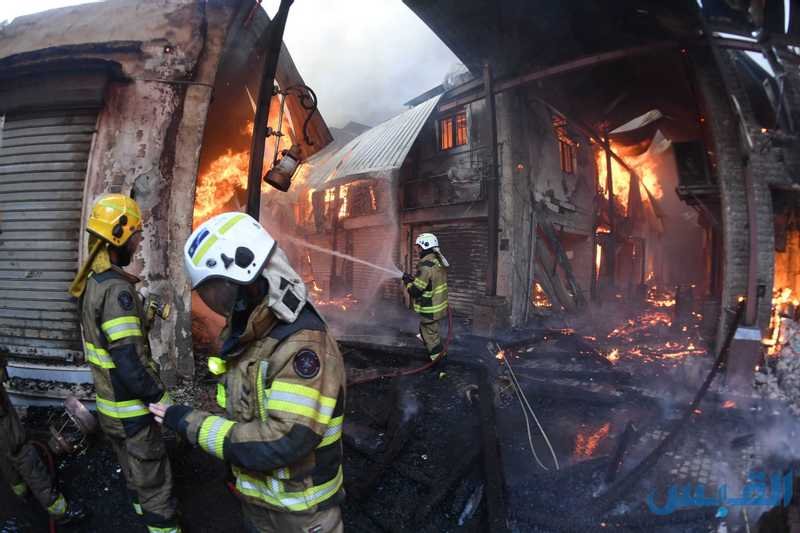 فرق الإطفاء تنجح في إنقاذ نحو 50 شخصًا من حريق مركز تجاري في باكستان فرق الإطفاء تنجح في إنقاذ نحو 50 شخصًا من حريق مركز تجاري في باكستان