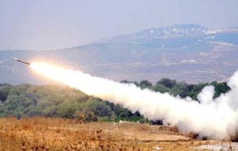 "لبنان يرد بالصواريخ: 25 صاروخًا نحو إسرائيل وجيش الاحتلال الإسرائيلي يدخل دوامة التوترات الحدودية