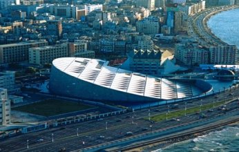 جسور أدبية تربط بين العالم العربي وأمريكا اللاتينية: محاضرة الكاتبة لاورا ريستريبو بمكتبة الإسكندرية