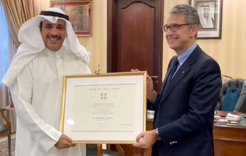 تكريم رئيس نادي الرماية الكويتي بوسام نجمة إيطاليا: تقدير لدوره في تعزيز الروابط الرياضية