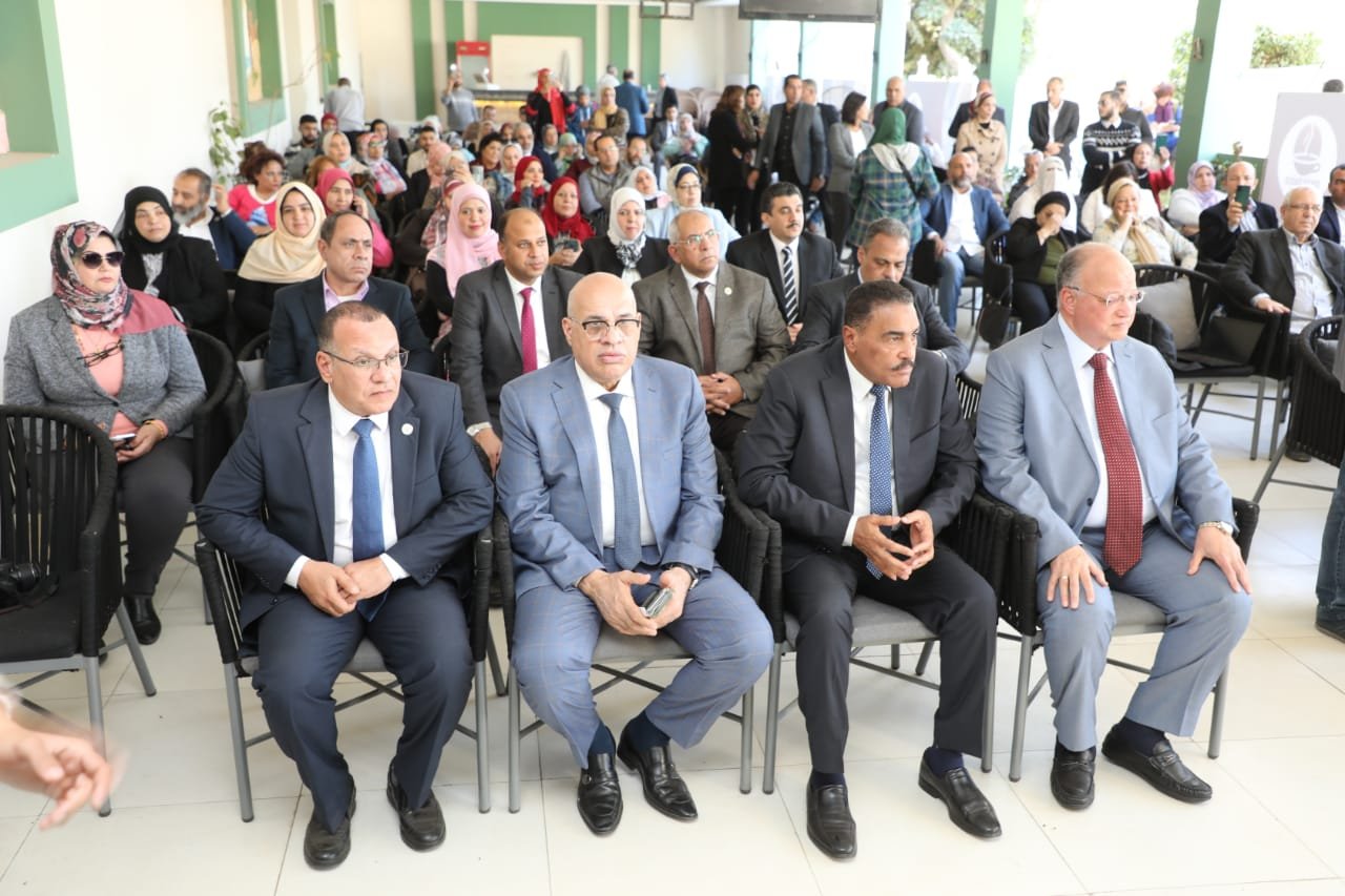 انطلاق المهرجان الثاني للزيتون في القاهرة: محافظ القاهرة يفتتح مهرجان الزيتون بحديقة الحرية انطلاق المهرجان الثاني للزيتون في القاهرة: محافظ القاهرة يفتتح مهرجان الزيتون بحديقة الحرية