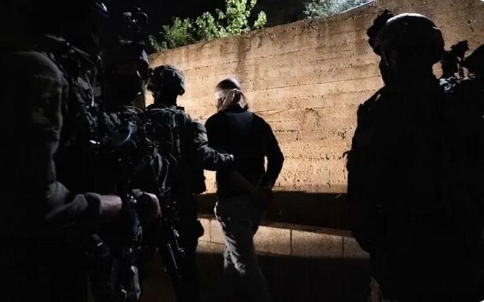 اعتقالات في القدس المحتلة: مستشار محافظ القدس على رأس القائمة اعتقالات في القدس المحتلة: مستشار محافظ القدس على رأس القائمة