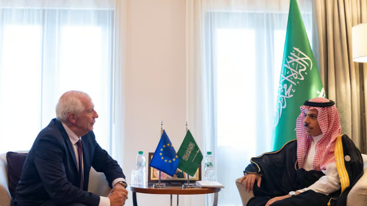وزير الخارجية السعودي يلتقي الممثل السامي للاتحاد الأوروبي للبحث عن حلول للأزمة في غزة وزير الخارجية السعودي يلتقي الممثل السامي للاتحاد الأوروبي للبحث عن حلول للأزمة في غزة