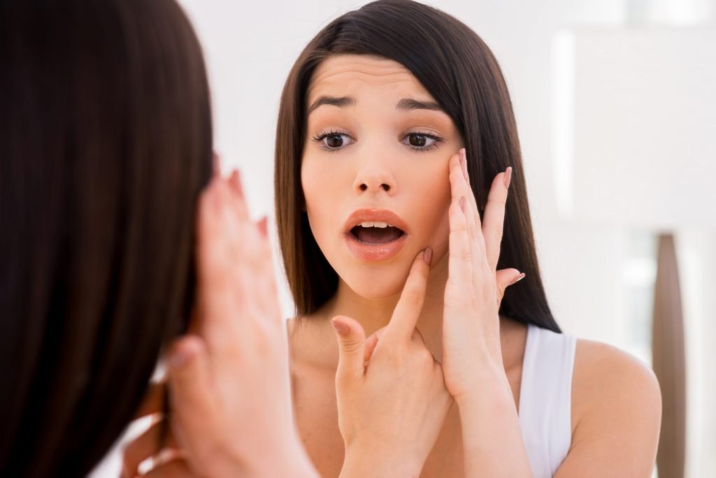 الجمال الطبيعي يتحدث: ممارسات يجب على النساء تجنبها لبشرة صحية الجمال الطبيعي يتحدث: ممارسات يجب على النساء تجنبها لبشرة صحية