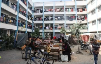 أزمة النازحين تتفاقم في غزة: 830 ألف شخص يبحثون عن مأوى في 154 منشأة للأونروا